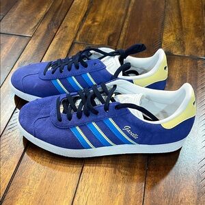 Adidas Men's Royal Blue and Yellow Gazelle Sneakers